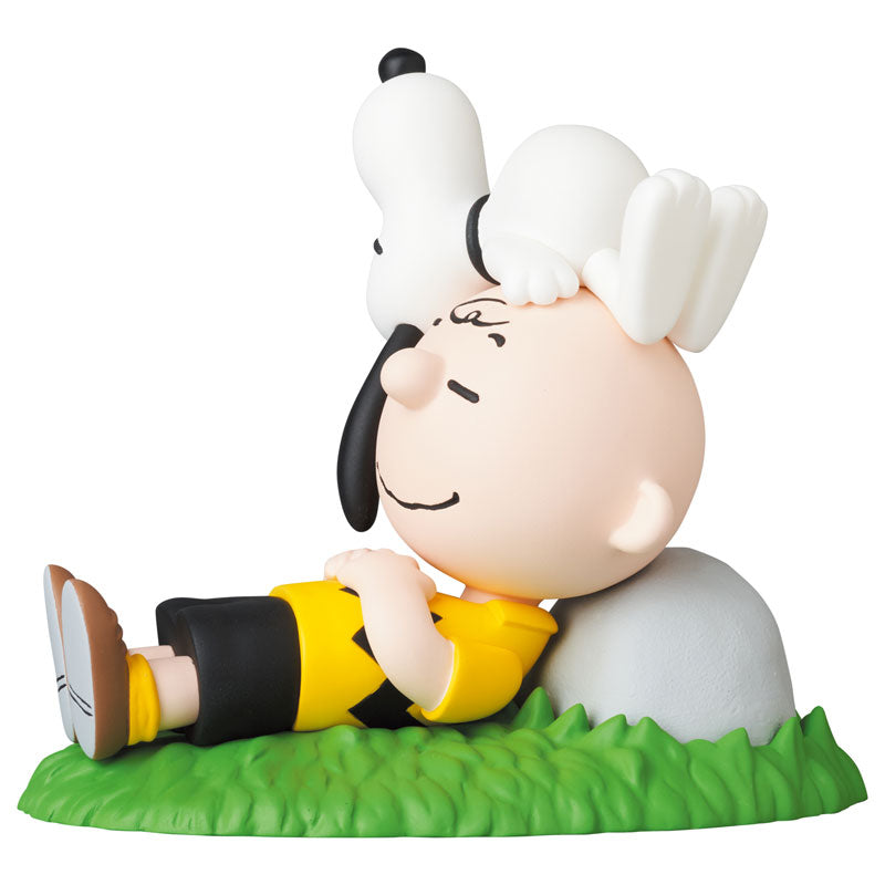 Ultra Detail Figure No.681 UDF PEANUTS SERIES 13 NAPPING CHARLIE BROWN & SNOOPY - Image 4