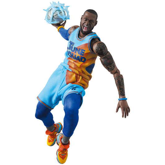 MAFEX No.197 LeBron James SPACE JAM: A NEW LEGACY Ver. - Image 2