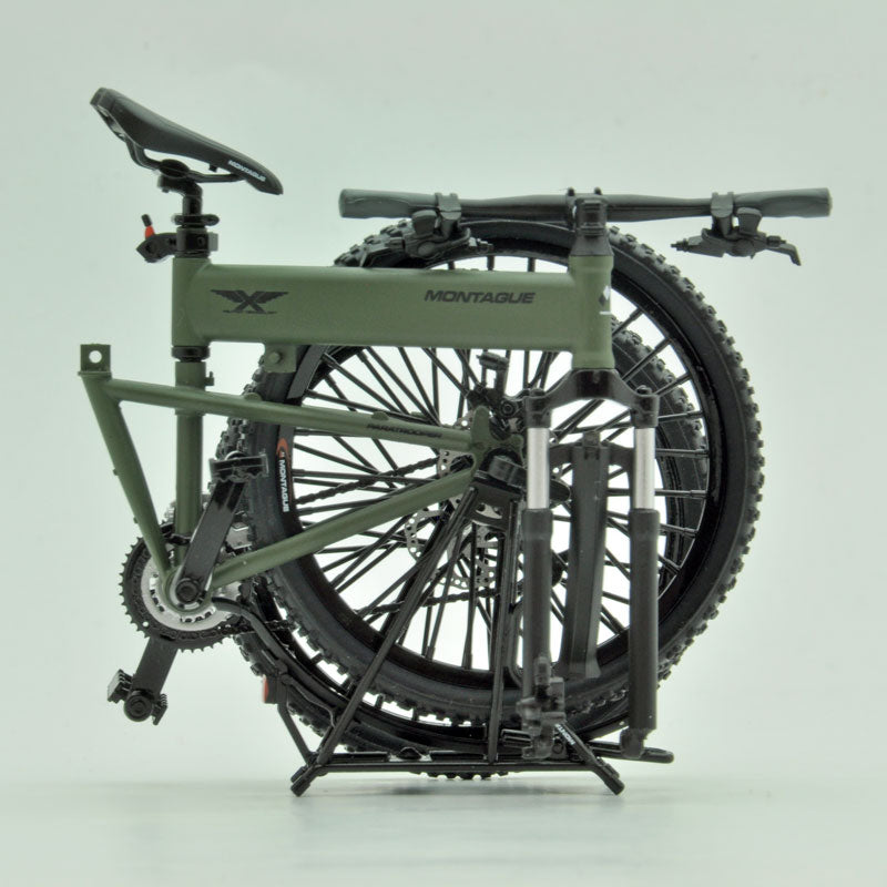 LittleArmory [LM003] Montague Paratrooper - Image 25