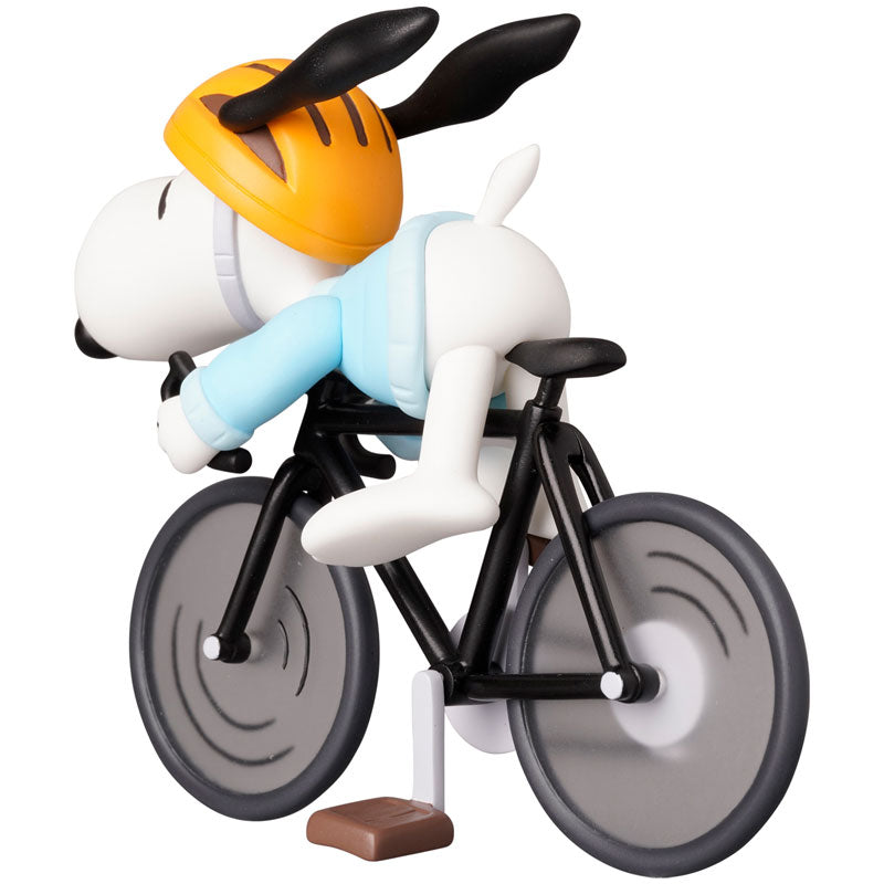 Ultra Detail Figure No.691 UDF PEANUTS Series 14 BICYCLE RIDER SNOOPY - Image 3