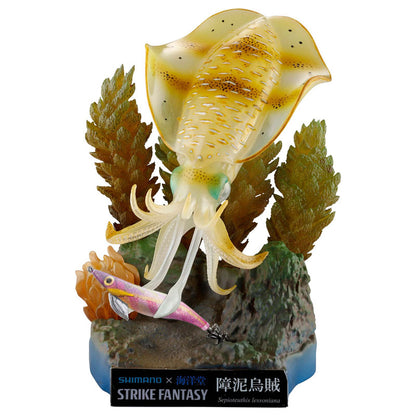 STRIKE FANTASY Bigfin Reef Squid Figure - Image 2