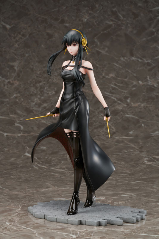 Spy x Family Yor Forger 1/7 Figure - Image 4
