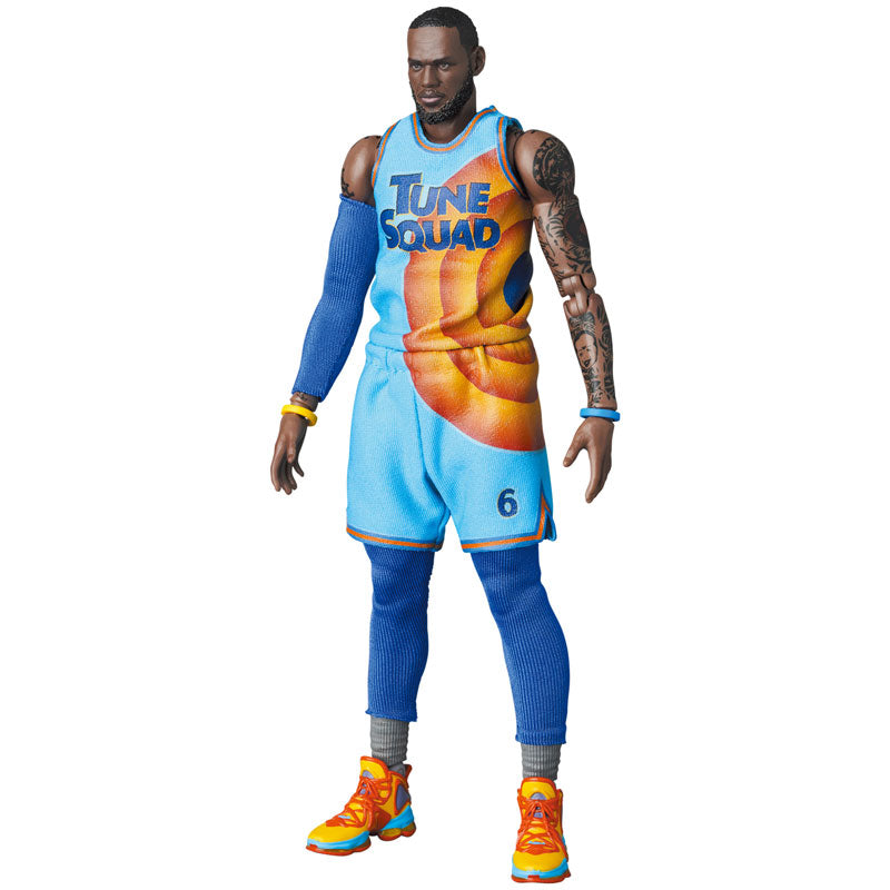 MAFEX No.197 LeBron James SPACE JAM: A NEW LEGACY Ver. - Image 5