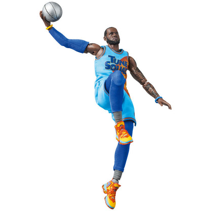 MAFEX No.197 LeBron James SPACE JAM: A NEW LEGACY Ver. - Image 10