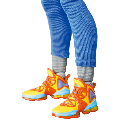 MAFEX No.197 LeBron James SPACE JAM: A NEW LEGACY Ver. - Image 11