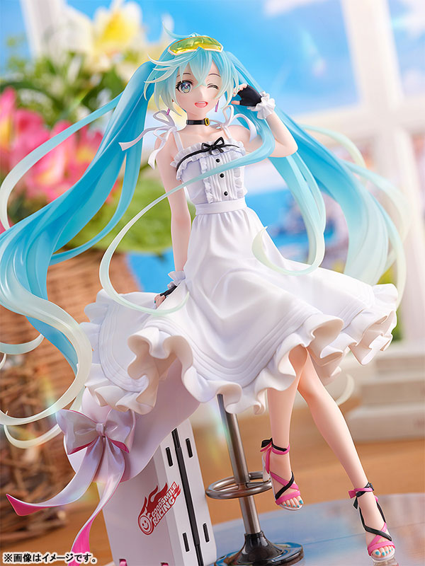Hatsune Miku GT Project Racing Miku 2021 Vacation Style Ver. 1/7 Figure - Image 5
