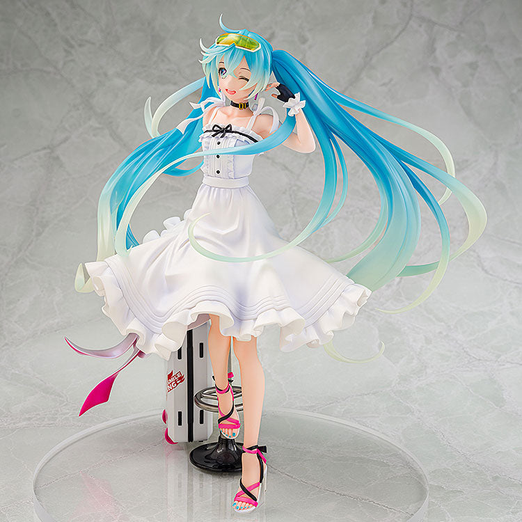 Hatsune Miku GT Project Racing Miku 2021 Vacation Style Ver. 1/7 Figure - Image 12