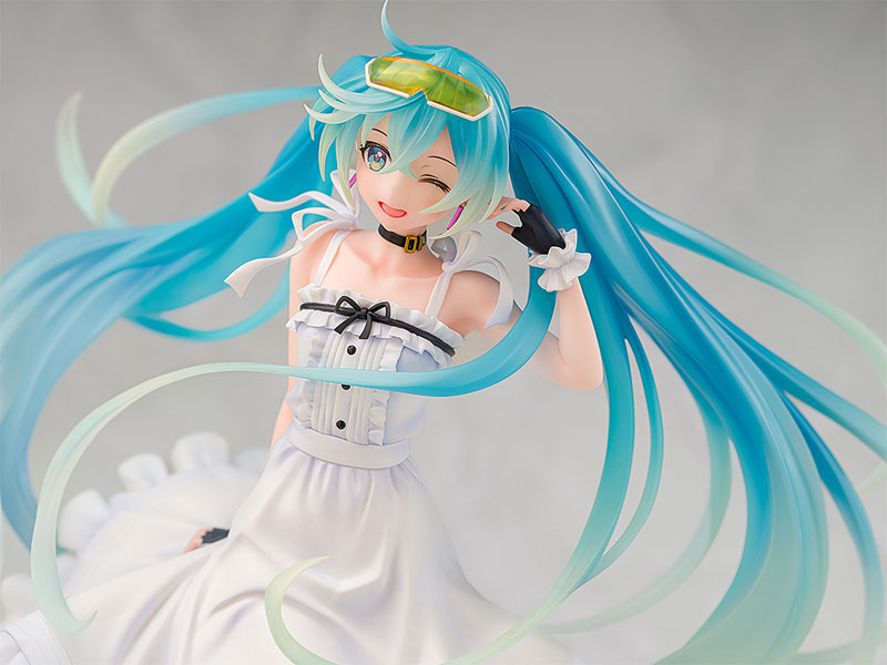 Hatsune Miku GT Project Racing Miku 2021 Vacation Style Ver. 1/7 Figure - Image 15