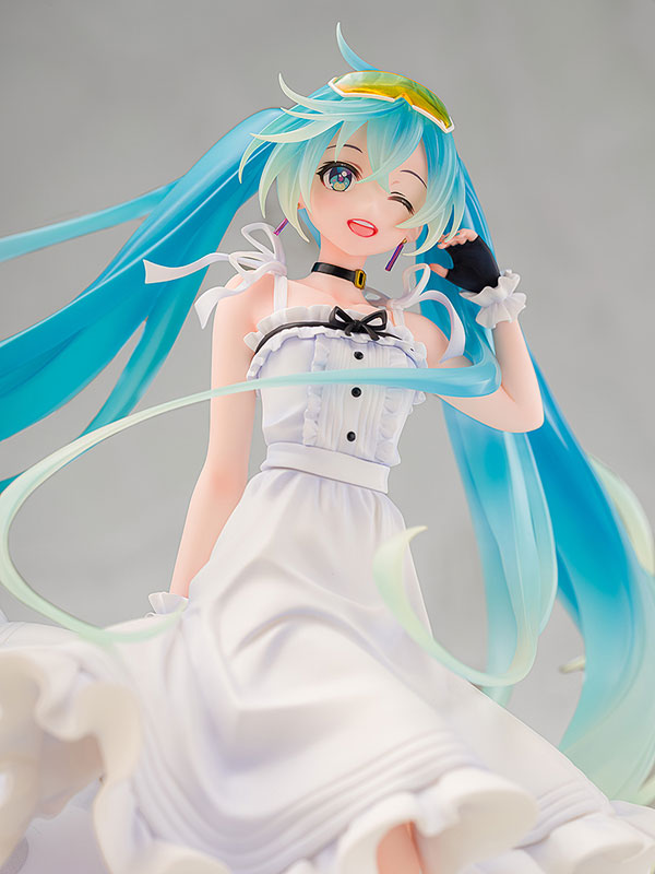 Hatsune Miku GT Project Racing Miku 2021 Vacation Style Ver. 1/7 Figure - Image 16