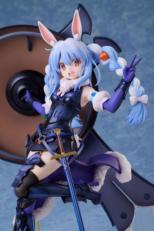 Usada Pekora x Mash Kyrielight 1/7 Collaboration Figure - Image 7