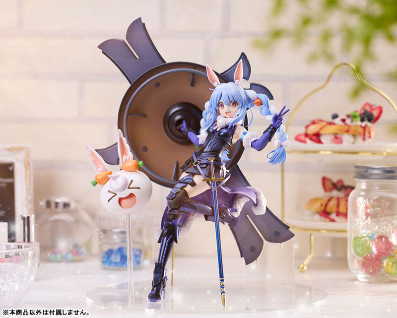 Usada Pekora x Mash Kyrielight 1/7 Collaboration Figure - Image 10