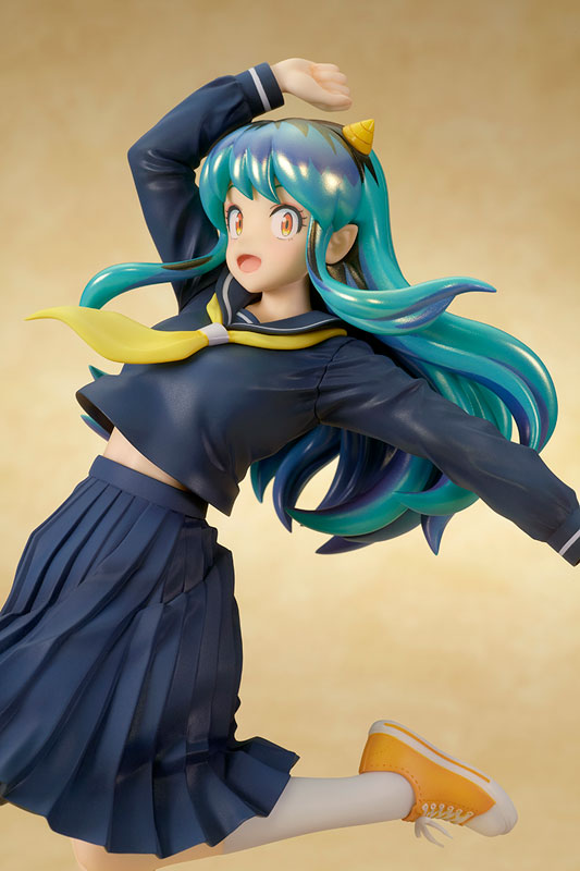 Urusei Yatsura Lum Uniform Ver. 1/7 Figure - Image 6