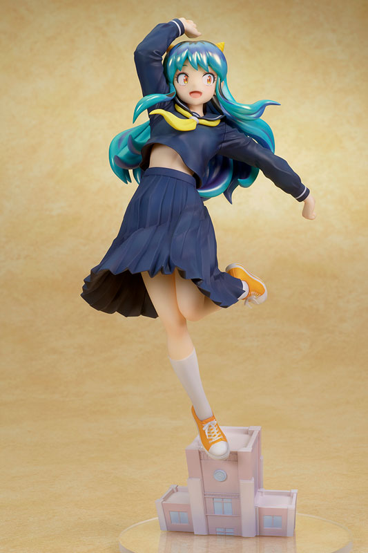 Urusei Yatsura Lum Uniform Ver. 1/7 Figure - Image 7