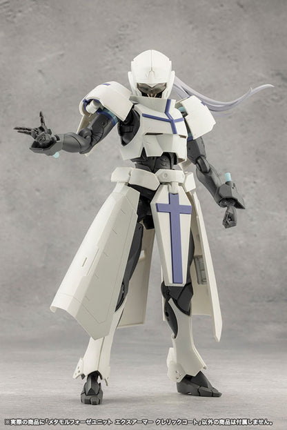 UNLIMITED UNIVERSE MEGALOMARIA Metamorphose Unit Exarmor Cleric Coat Plastic Model - Image 3