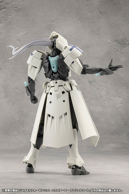 UNLIMITED UNIVERSE MEGALOMARIA Metamorphose Unit Exarmor Cleric Coat Plastic Model - Image 5