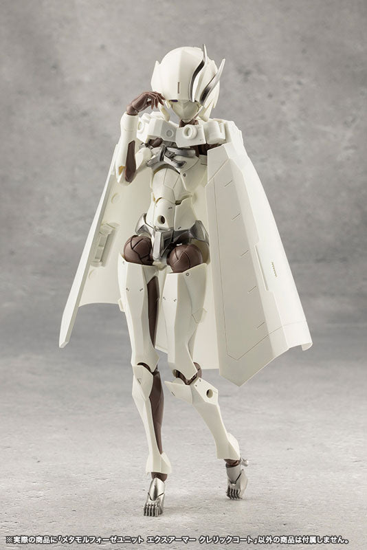 UNLIMITED UNIVERSE MEGALOMARIA Metamorphose Unit Exarmor Cleric Coat Plastic Model - Image 9