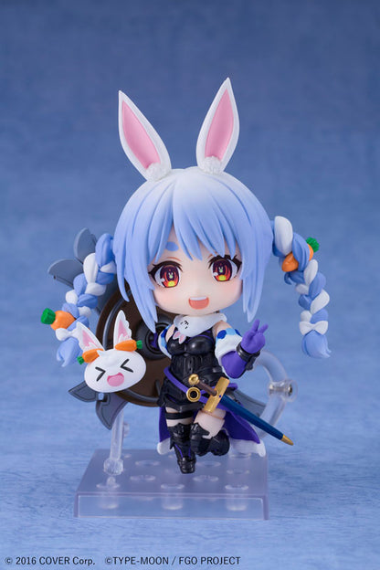 Nendoroid Usada Pekora (Mash Kyrielight Collaboration Ver.) - Image 2
