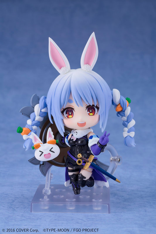 Nendoroid Usada Pekora (Mash Kyrielight Collaboration Ver.) - Image 2