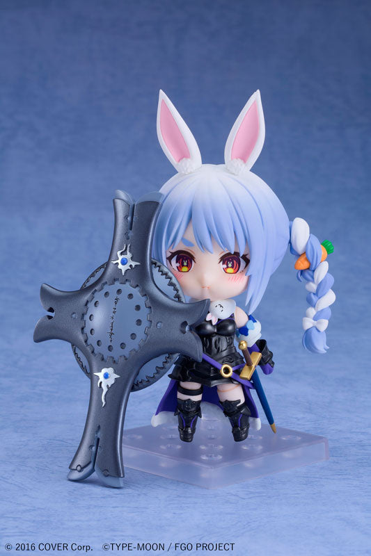 Nendoroid Usada Pekora (Mash Kyrielight Collaboration Ver.) - Image 3