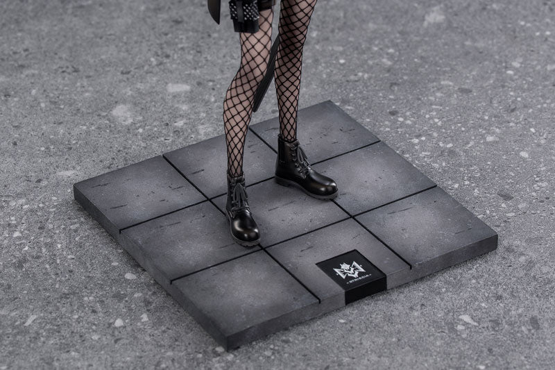 A-Z: B -full dress- 1/7 Figure - Image 9