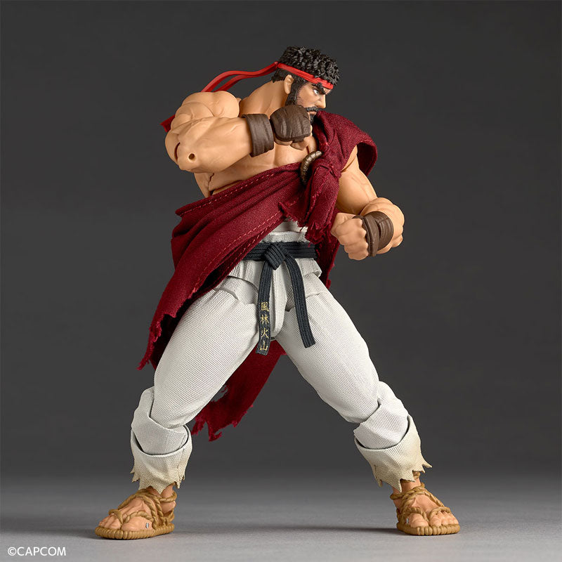 Revoltech Amazing Yamaguchi Street Fighter 6 Ryu - Image 4