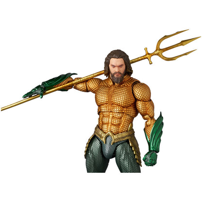 MAFEX No.267 AQUAMAN (GOLD & GREEN SUIT) "AQUAMAN AND THE LOST KINGDOM" - Image 3