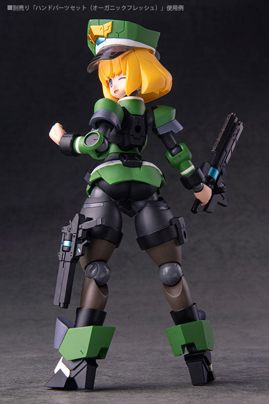 Polynian Iana / Wanda (Military Police) Figure - Image 8