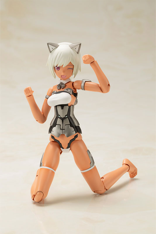 Frame Arms Girl Laetitia Silver Ver. Plastic Model - Image 9