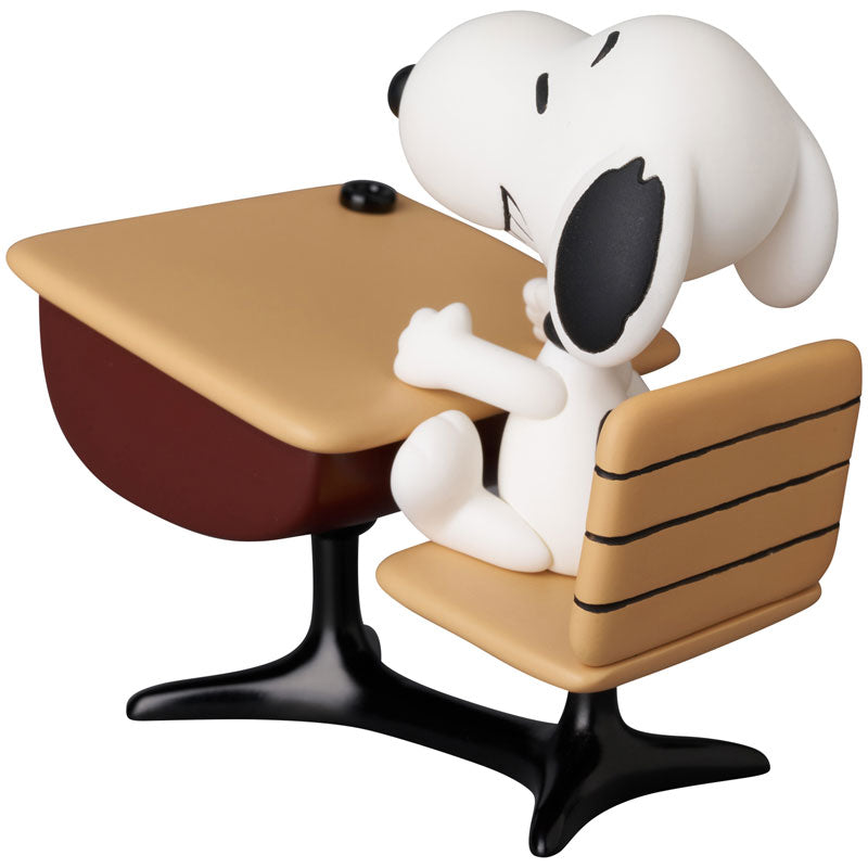 Ultra Detail Figure No.844 UDF PEANUTS SERIES 18 Snoopy with desk - Image 3