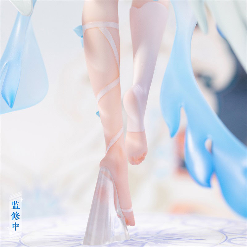 Vsinger Luo Tianyi Snow Angel Ver. 1/6 Figure - Image 10