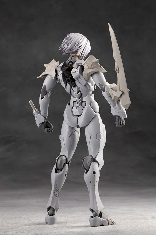 UNLIMITED UNIVERSE MEGALOMARIA ZIRCONIA Plastic Model - Image 3