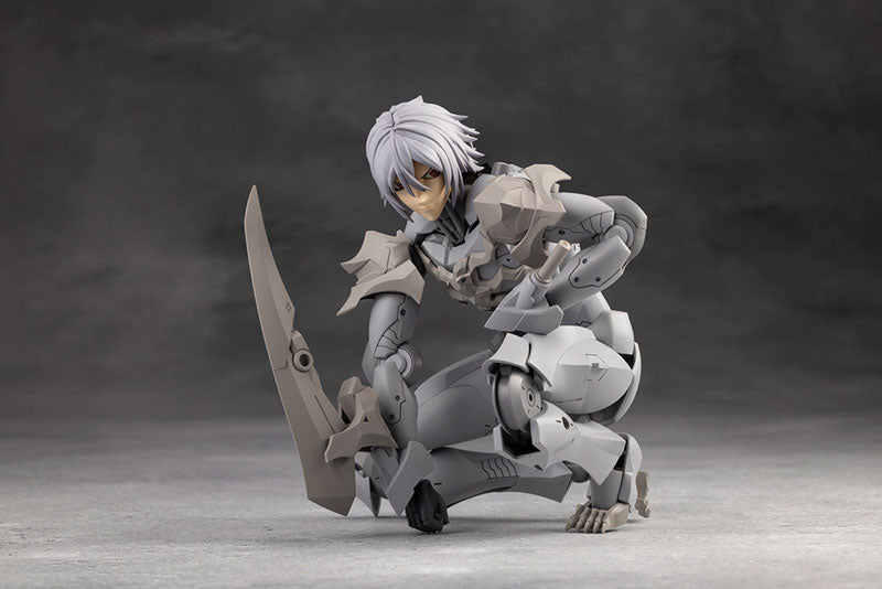 UNLIMITED UNIVERSE MEGALOMARIA ZIRCONIA Plastic Model - Image 4