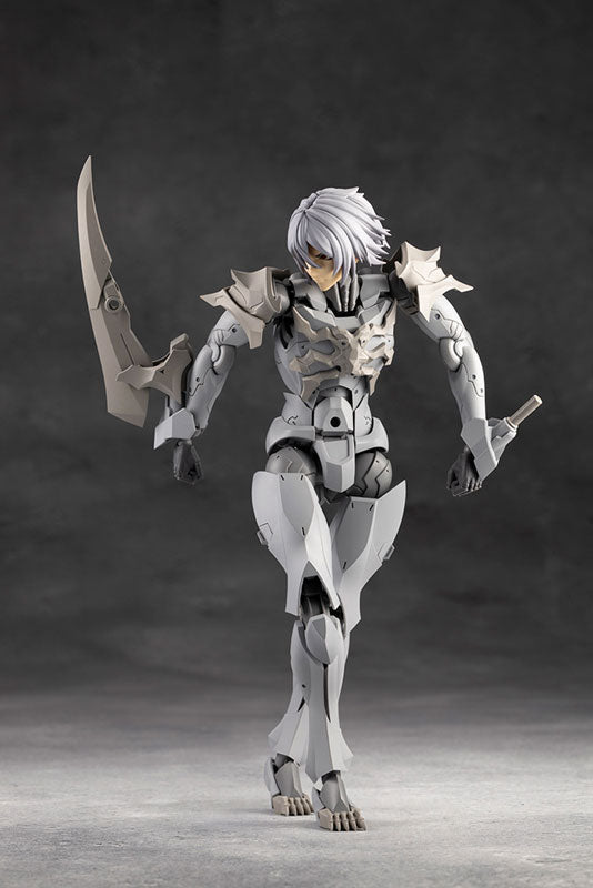 UNLIMITED UNIVERSE MEGALOMARIA ZIRCONIA Plastic Model - Image 20