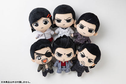 Like a Dragon Kiwami Plushie and Tin Badge Set - Kazuma Kiryu - Image 3