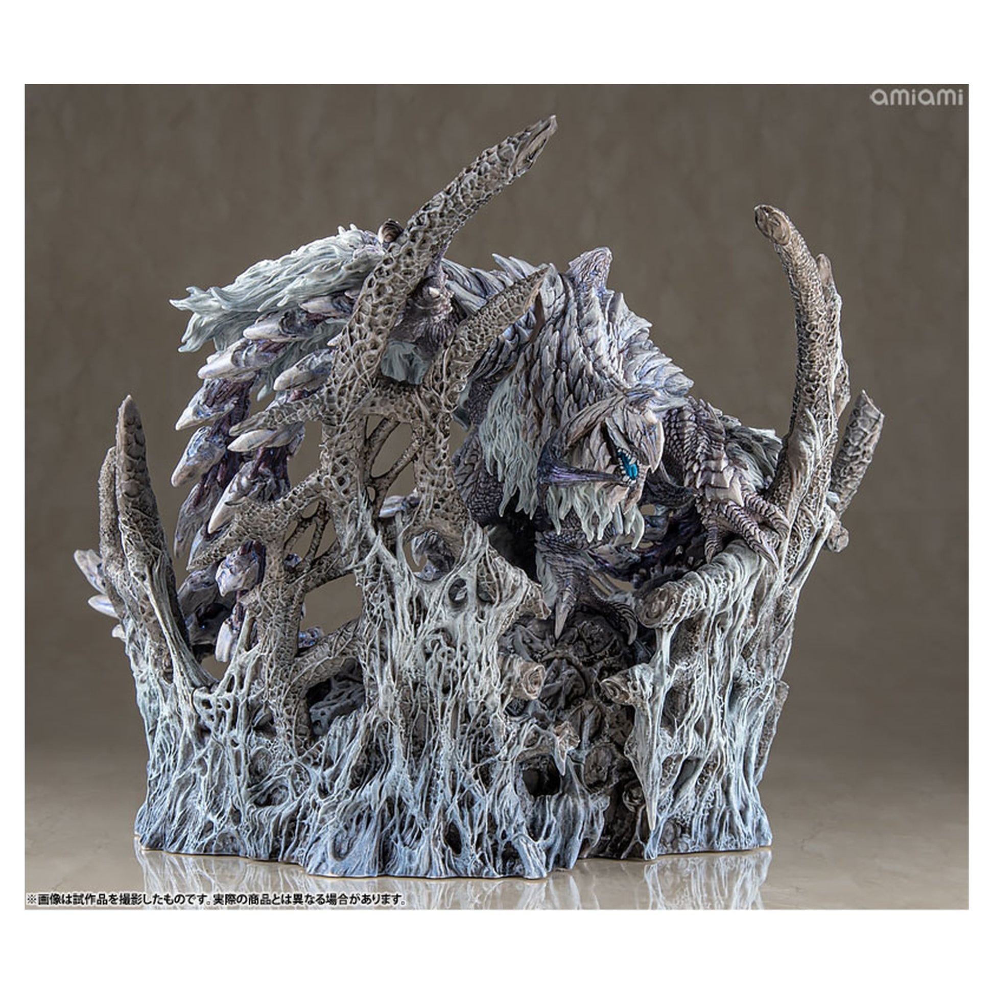 Capcom Figure Builder Creator's Model Chain Blade Wyvern Arkveld Figure - Image 1