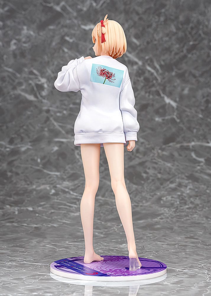 Lycoris Recoil PVC Statue 1/7 Chisato Nishikigi: Oversized Sweatshirt Ver. 25 cm