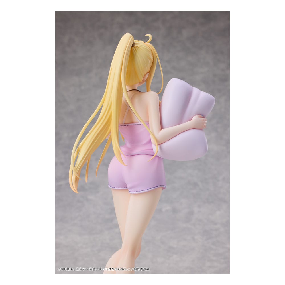 Hokkaido Gals Are Super Adorable! PVC Statue 1/6 Minami Fuyuki Pajama Ver. 27 cm