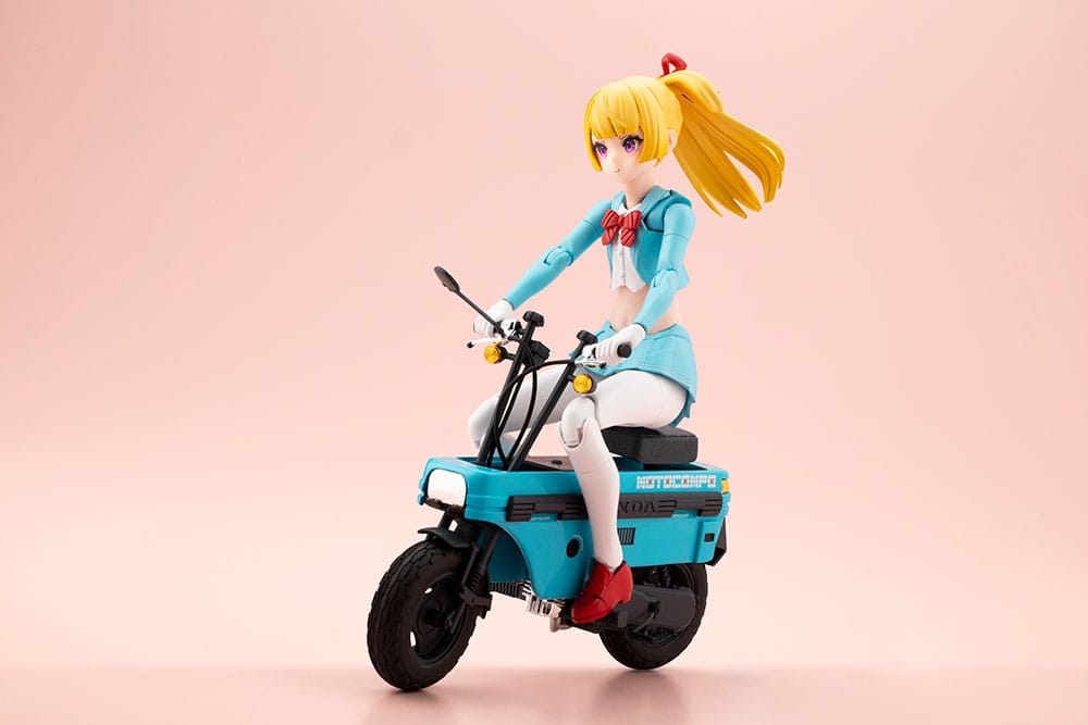 Megami Device Buster Doll Series Plastic Model Kit 1/1 Knight Alice with Honda AB12 Motocompo 15 cm