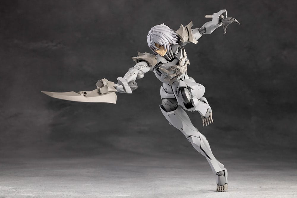 Megalomaria Unlimited Universe Model Kit Zirconia 18 cm