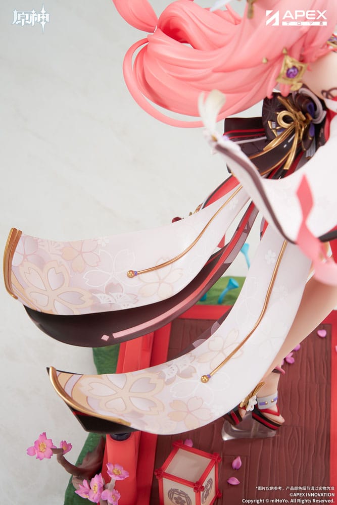 Genshin Impact PVC Statue 1/7 Yae Miko Astute Amusement Ver. 28 cm