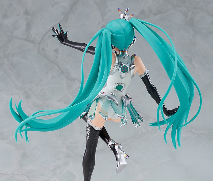 Hatsune Miku GT Project Plastic Model Kit Reincarnation Racing Miku: 2013 Ver. 19 cm