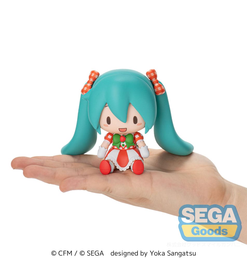 Character Vocal Series 01: Hatsune Miku Fuwa Petit Chibi Figure Hatsune Miku x Love and Berry Dress Up and Dance! Lovely Strawberry 8 cm