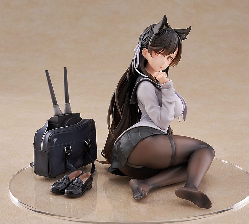 Azur Lane PVC Statue Atago (School Traumerei) 13 cm