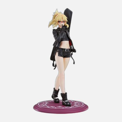 Fate/Apocrypha PVC Statue 1/7 Red Saber (Mordred) Original Glasses Model Ver. 22 cm