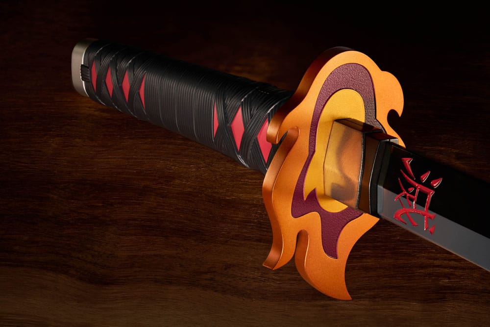 Demon Slayer: Kimetsu no Yaiba Proplica Replica 1/1 Nichirin Sword (Tanjiro Kamado) Kyojuro Rengoku´s Sword Gueard Ver. 88 cm - Otaku Gems